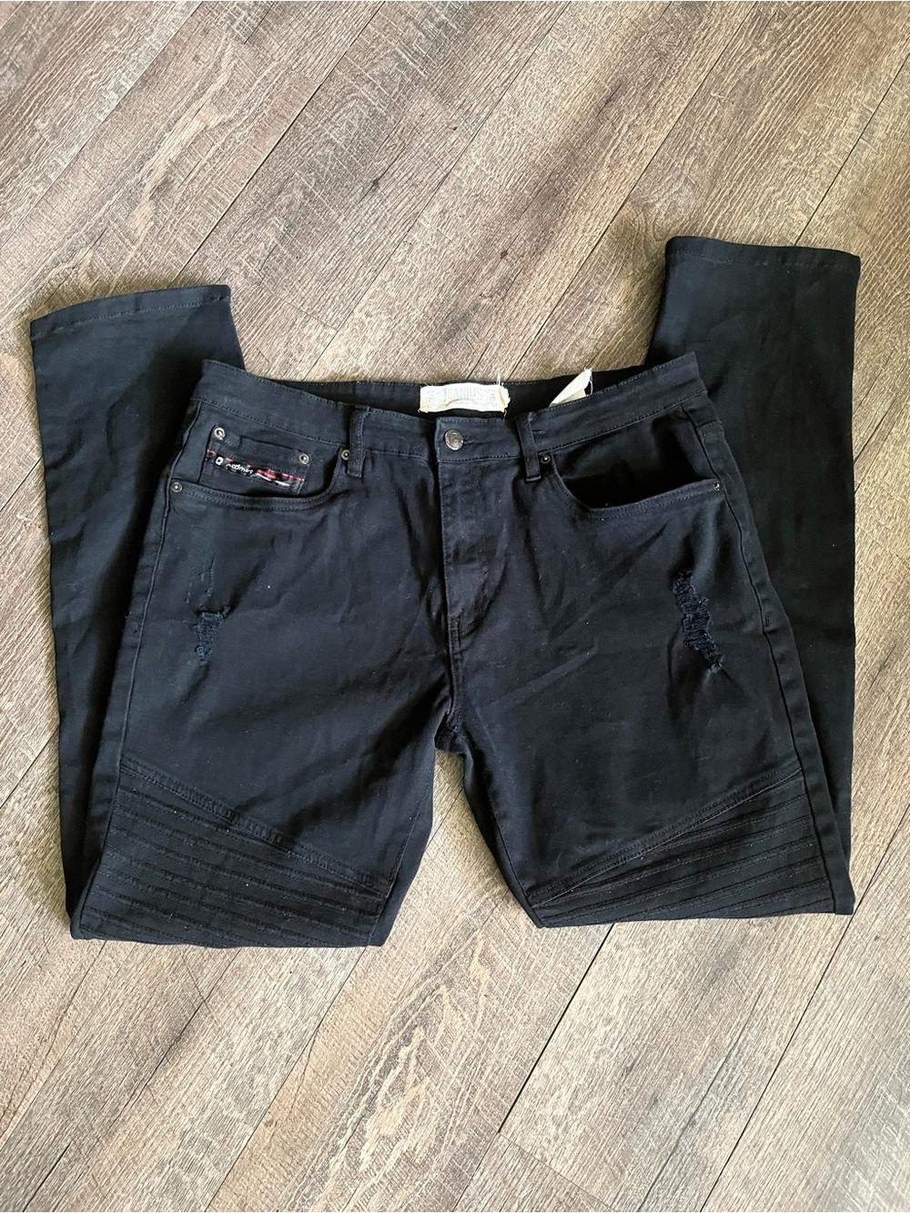 Akademiks Men's Black Slim Straight Jeans with Ribbed Knee Panels